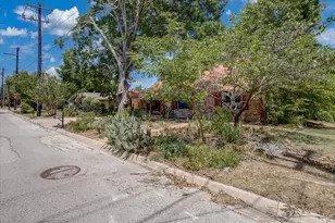 2105 Emerson Ln, Denton, TX 76209 - Photo 3