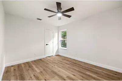 2403 Beverly Hills Lane, Mesquite, TX 75150 - Photo 21