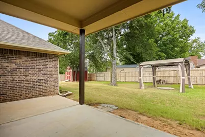306 Knob Hill Drive, Granbury, TX 76048 - Photo 25