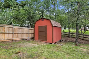 111 Oaktree Ln, Hickory Creek, TX 75065 - Photo 25