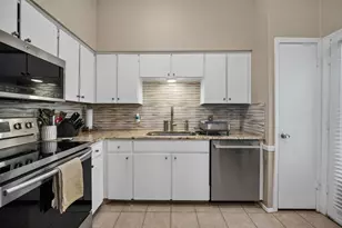 10401 High Hollows Dr, Dallas, TX 75230 - Photo 9