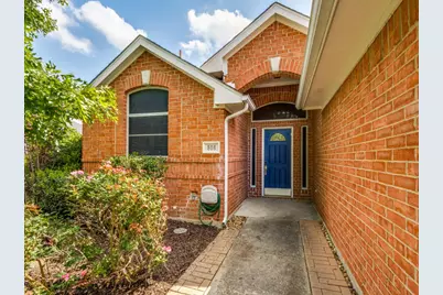 808 Canyon Valley Drive, McKinney, TX 75071 - Photo 3
