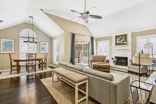 808 Canyon Valley Dr, McKinney, TX 75071 - Photo 5