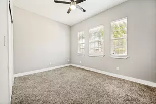 2733 Carpenter Ave, Dallas, TX 75215 - Photo 7