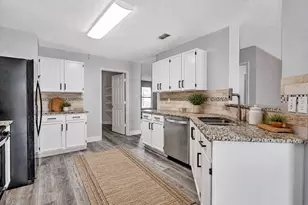 1044 Triple Crown Dr, Fort Worth, TX 76179 - Photo 9
