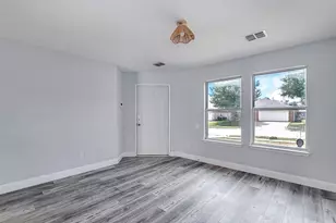 1044 Triple Crown Dr, Fort Worth, TX 76179 - Photo 5