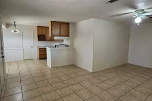 7205 Merry Ln, Fort Worth, TX 76112 - Photo 7