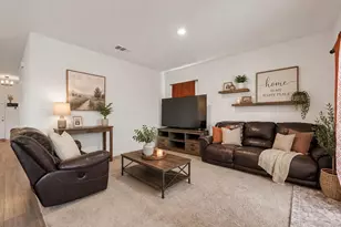 8 Glen Crossings Rd, Edgecliff Village, TX 76134 - Photo 7
