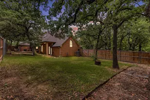1331 Travis St, Denton, TX 76205 - Photo 37