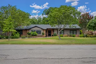 1214 Loma Alta Pl, Cleburne, TX 76033 - Photo 1