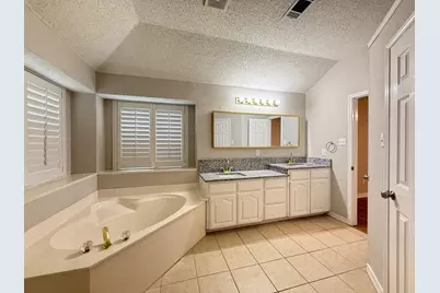 621 Oak Forest Lane, Allen, TX 75002 - Photo 15