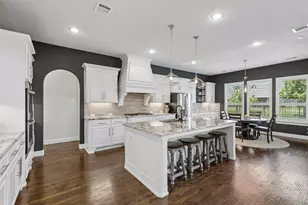 7812 Ivey, The Colony, TX 75056 - Photo 5