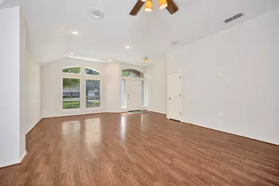 4731 Saddlebrook Drive, Benbrook, TX 76116 - Photo 5