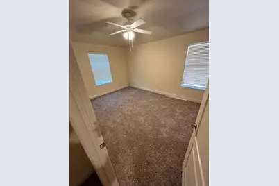 201 Seva Court, Irving, TX 75061 - Photo 11