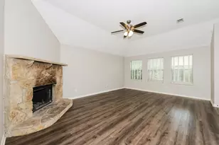 207 Rawhide St, Waxahachie, TX 75165 - Photo 3