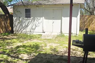 1415 Gillette St, Dallas, TX 75217 - Photo 27