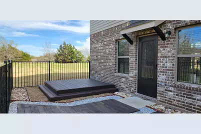 702 Amber, Greenville, TX 75042 - Photo 11