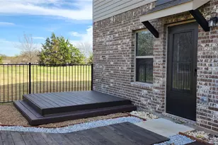 702 Amber, Greenville, TX 75042 - Photo 11