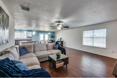 728 Falcon Road, Saginaw, TX 76131 - Photo 5