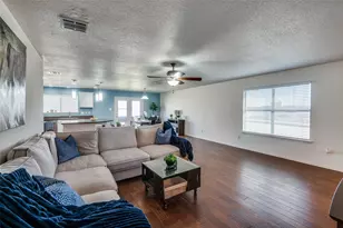 728 Falcon Rd, Saginaw, TX 76131 - Photo 5