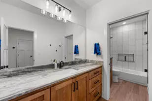 2704 Veridian Point Dr, Burleson, TX 76028 - Photo 31