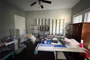 811 N Elm St, Sherman, TX 75090 - Photo 11