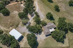 466 Co Rd 1180, Alvord, TX 76225 - Photo 3