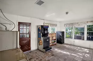 2108 Barton Dr, Arlington, TX 76010 - Photo 21