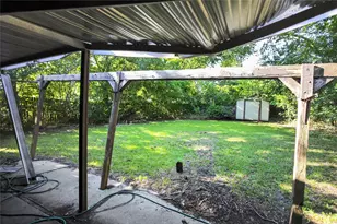 2108 Barton Dr, Arlington, TX 76010 - Photo 25