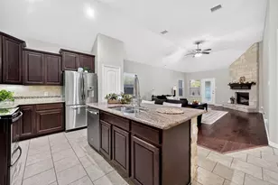 11205 Gibbons Creek Dr, Frisco, TX 75036 - Photo 9