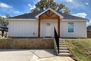 420 E Shepherd St, Denison, TX 75021 - Photo 1