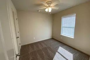 420 E Shepherd St, Denison, TX 75021 - Photo 7