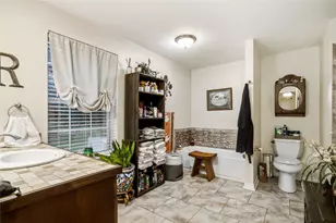 1411 Raintree Lakes Cir, Big Sandy, TX 75755 - Photo 11