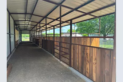 711 County Road 701, Cleburne, TX 76031 - Photo 3