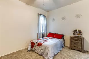 1025 McKavett Dr, Fort Worth, TX 76140 - Photo 7