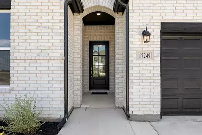 17249 Oxborough Drive, Fort Worth, TX 76247 - Photo 3