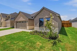 2015 Serene Spgs Rd, Celina, TX 75009 - Photo 3