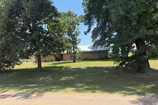 446 Co Rd 1605, Ravenna, TX 75476 - Photo 3