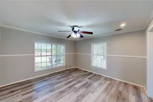 1415 N Luckett St, Sherman, TX 75090 - Photo 7