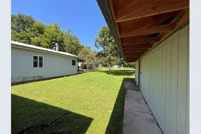304 S Lafayette Street, Campbell, TX 75422 - Photo 25