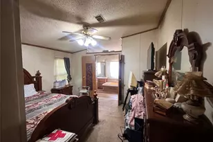 304 S Lafayette St, Campbell, TX 75422 - Photo 15