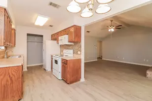 6001 Old Mill Ct, Watauga, TX 76148 - Photo 9