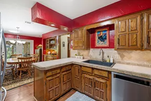2212 Prestonwood Dr, Arlington, TX 76012 - Photo 13