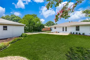 6536 Patrick Dr, Dallas, TX 75214 - Photo 23