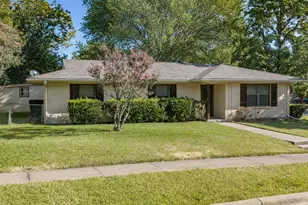 1313 Crestridge St, Ennis, TX 75119 - Photo 3
