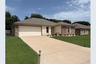 3011 Cricket Drive, Bellmead, TX 76705 - Photo 3