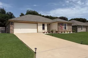 3011 Cricket Dr, Bellmead, TX 76705 - Photo 3