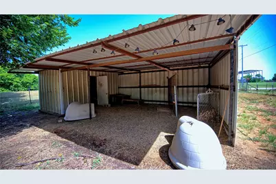 523 Billy Road, Bowie, TX 76230 - Photo 23