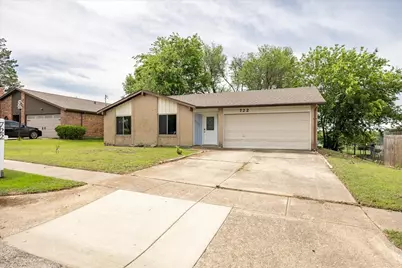 722 Meadowglen Drive, Duncanville, TX 75137 - Photo 3