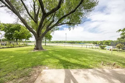 722 Meadowglen Drive, Duncanville, TX 75137 - Photo 21